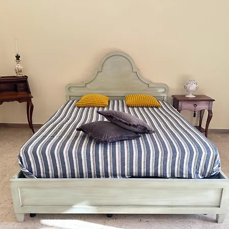 Antica Vista Mare بيت للعطل غالّيبولي